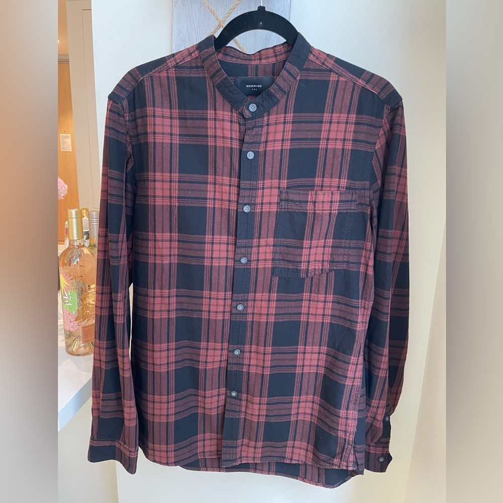 Reserved long sleeve button up, no collar